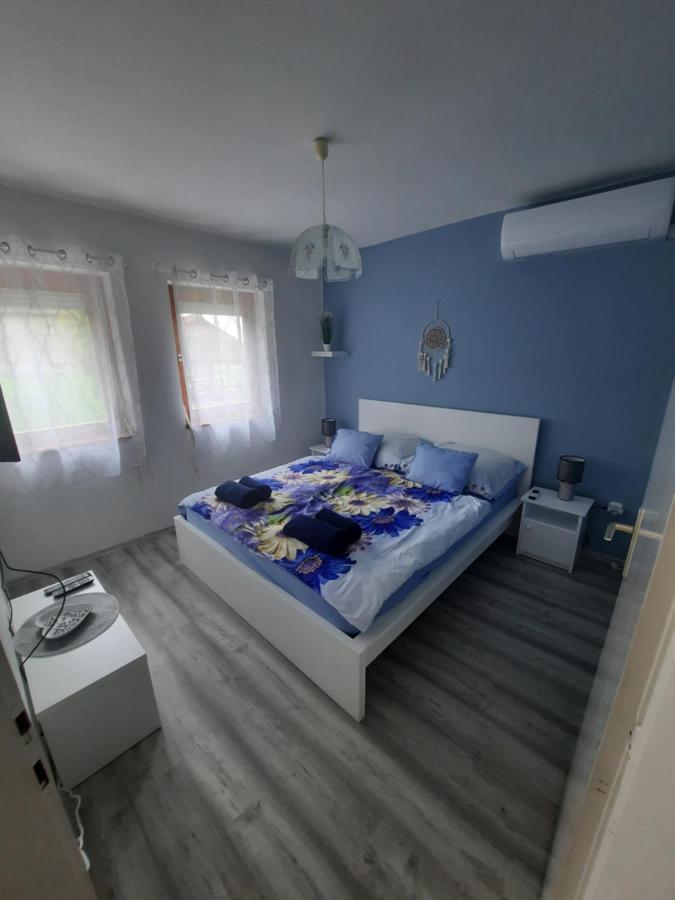 Helena Apartman Cserszegtomaj Luaran gambar